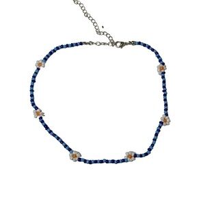 Beaded flower necklace
